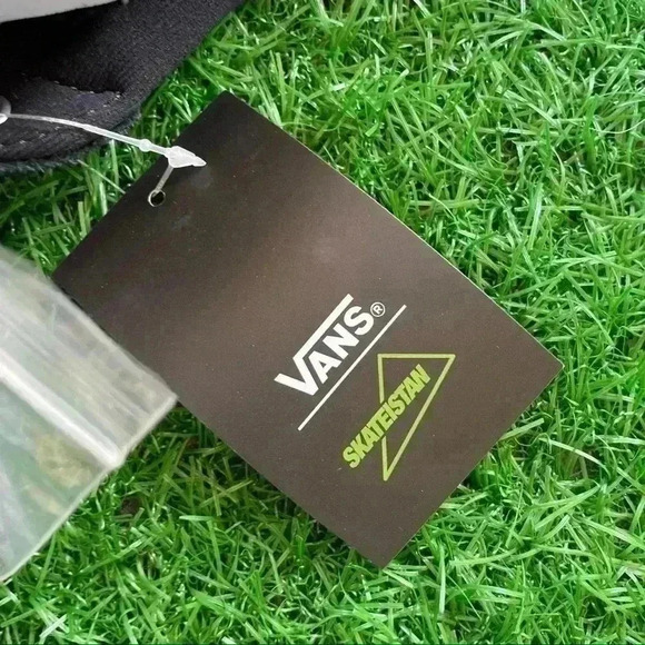 Vans Sk8 Hi  Skate Is Stan - Picture 3 of 7